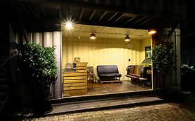Beach Box Hotel Gosavvy Collection