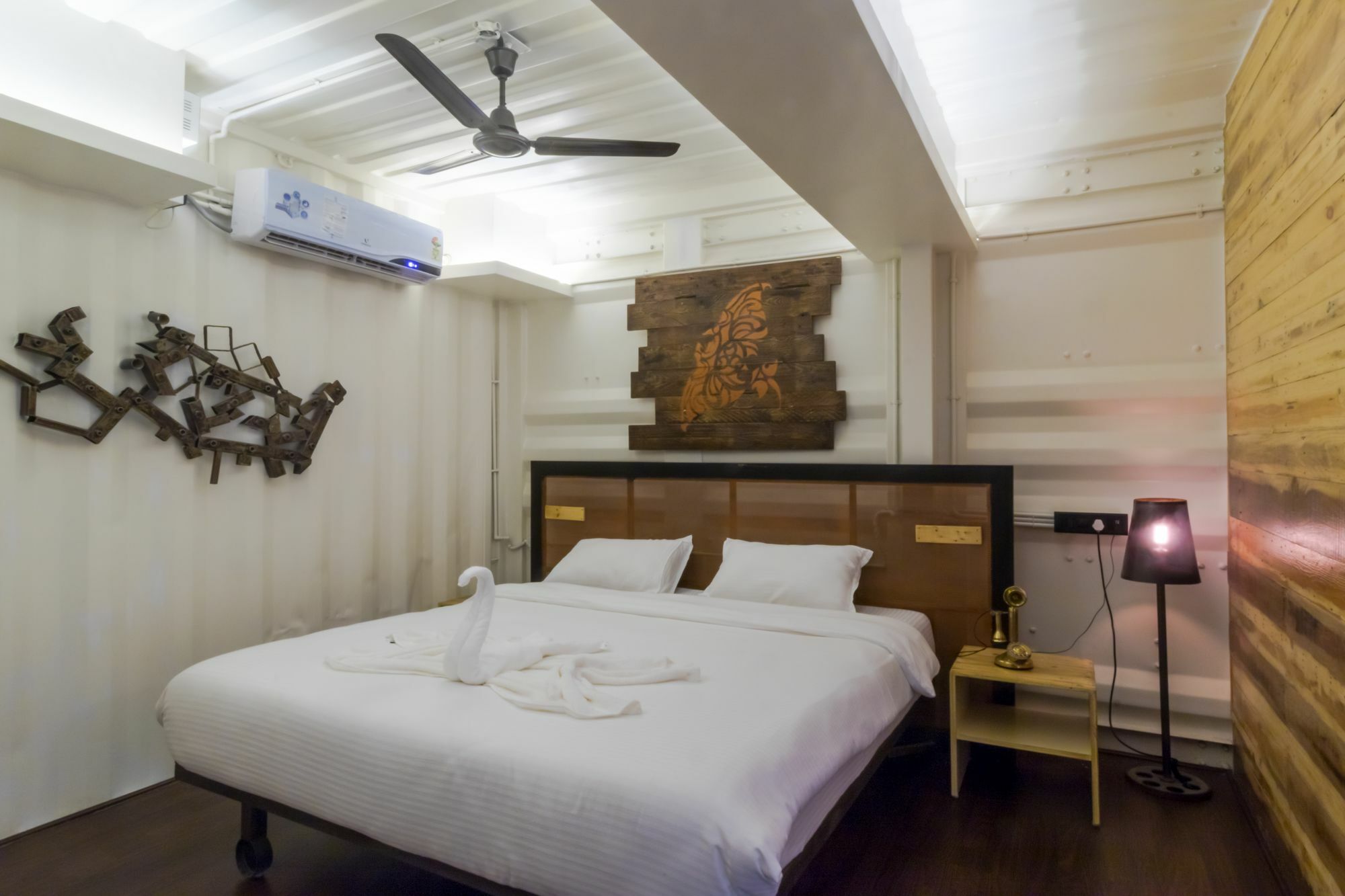 Beach Box Hotel Baga Gosavvy Collection Exterior foto
